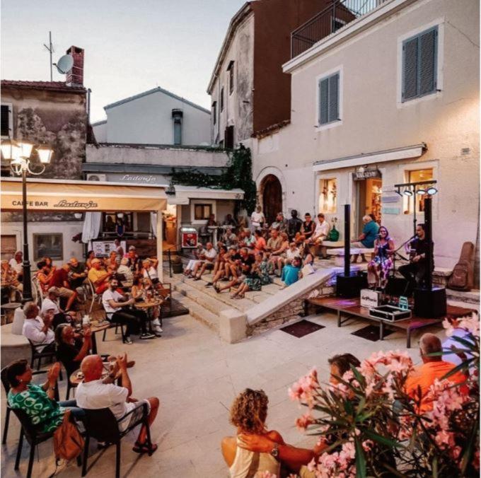 Pikarin Rooms B&B Vrsar Εξωτερικό φωτογραφία